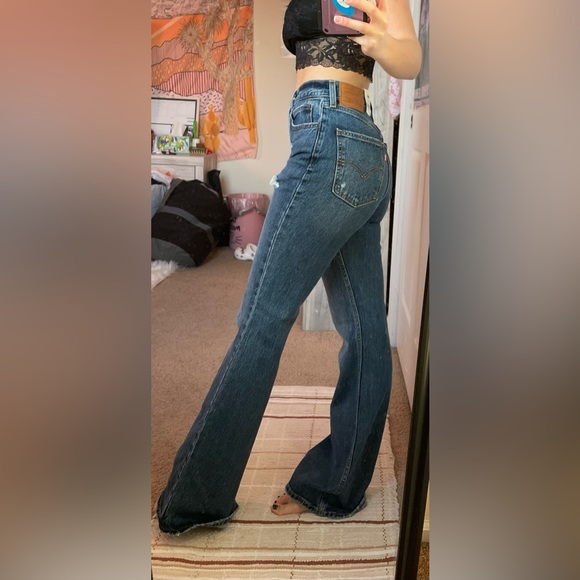 NWT Levi’s 70’s High Flare - Picture 8 of 15